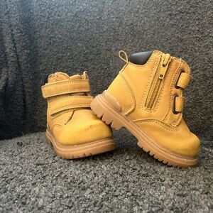 Infant/Toddler Tan Adventure Boots
